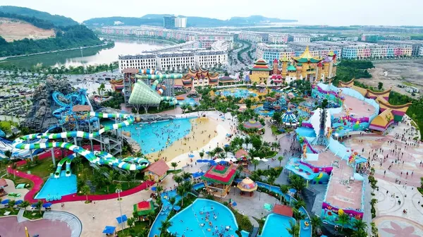 Công viên nước Thủy Tinh