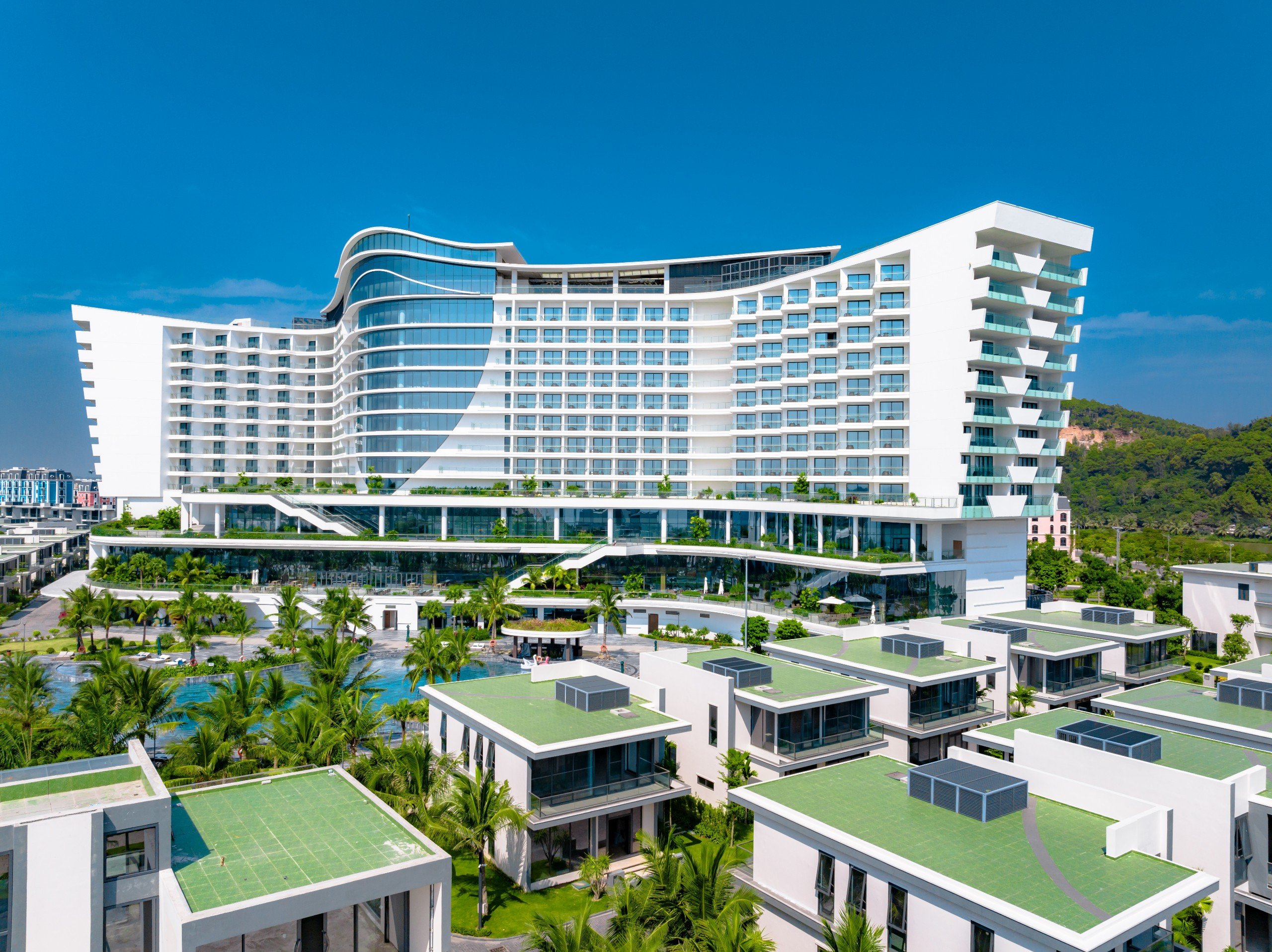 Dream Dragon Resort Do Son Luxury View